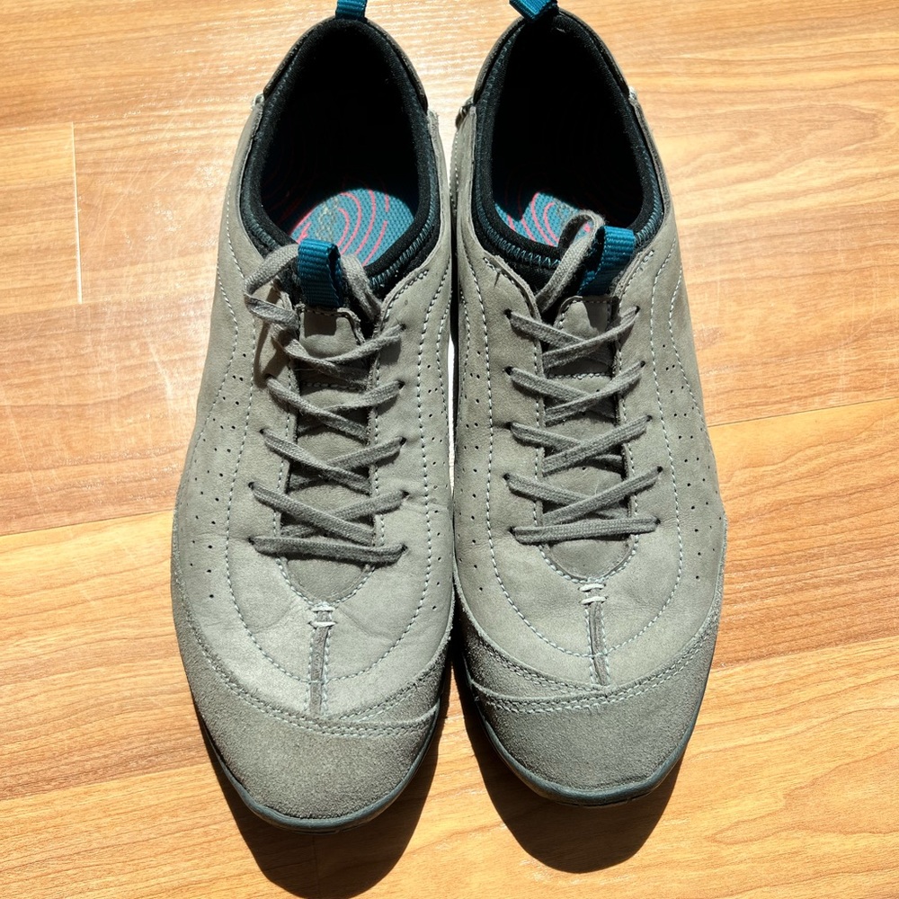Ecco Hiking Shoes Size 41 US size 10/10.5